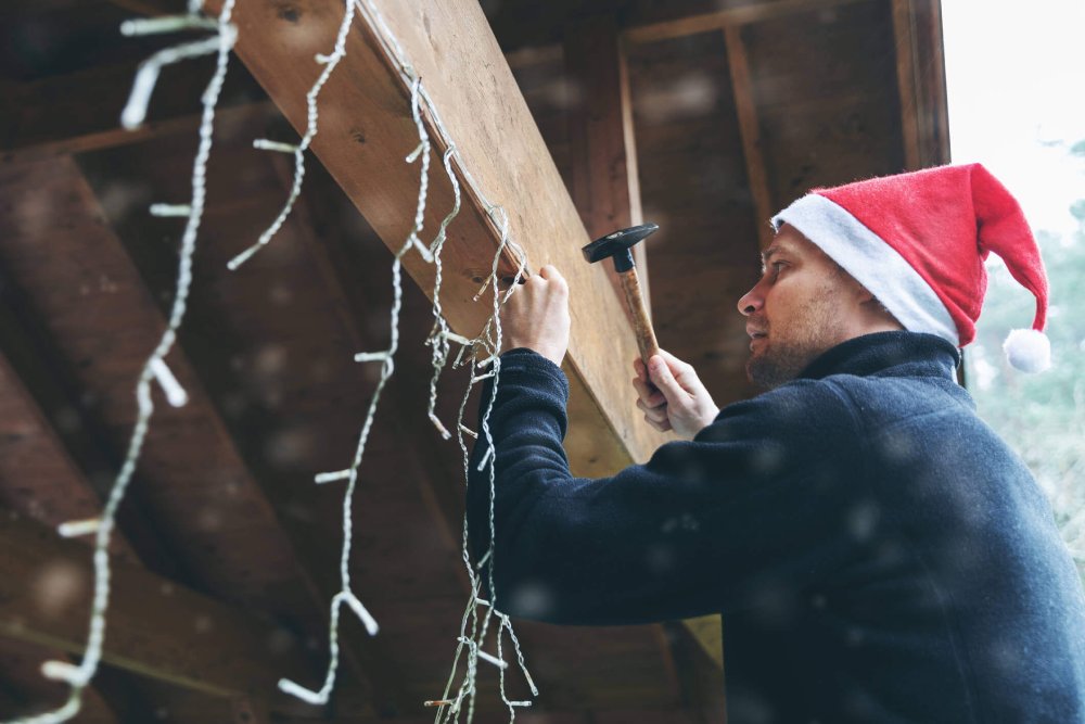 how to install christmas decorations on roof