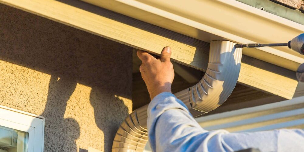 average price of seamless gutters
